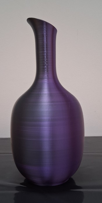 Angle cut design vase - Image 3