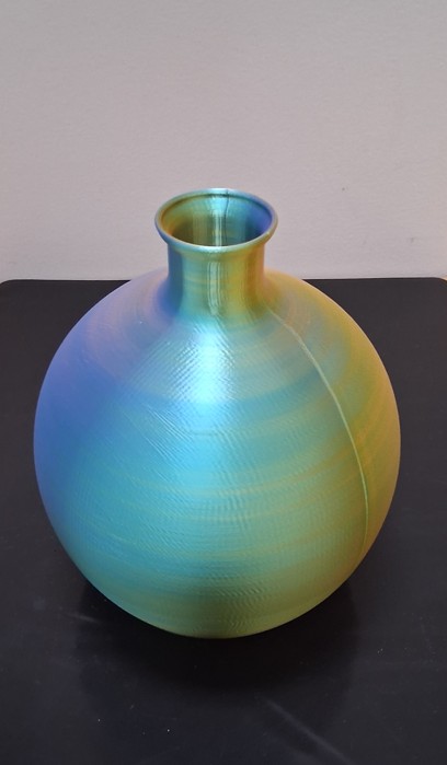 Sleek design Moroccan vase - Image 4