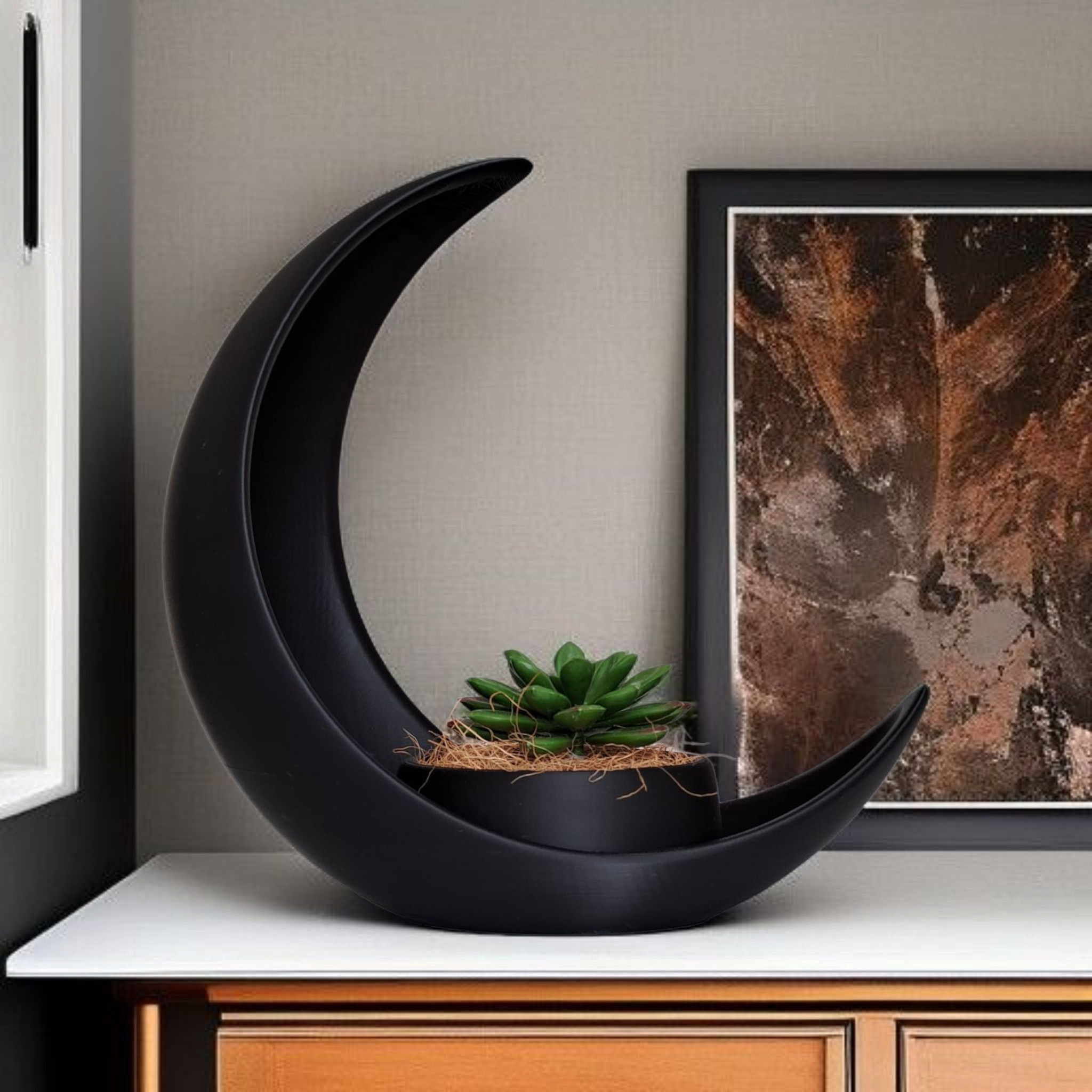 Larger quarter moon planter