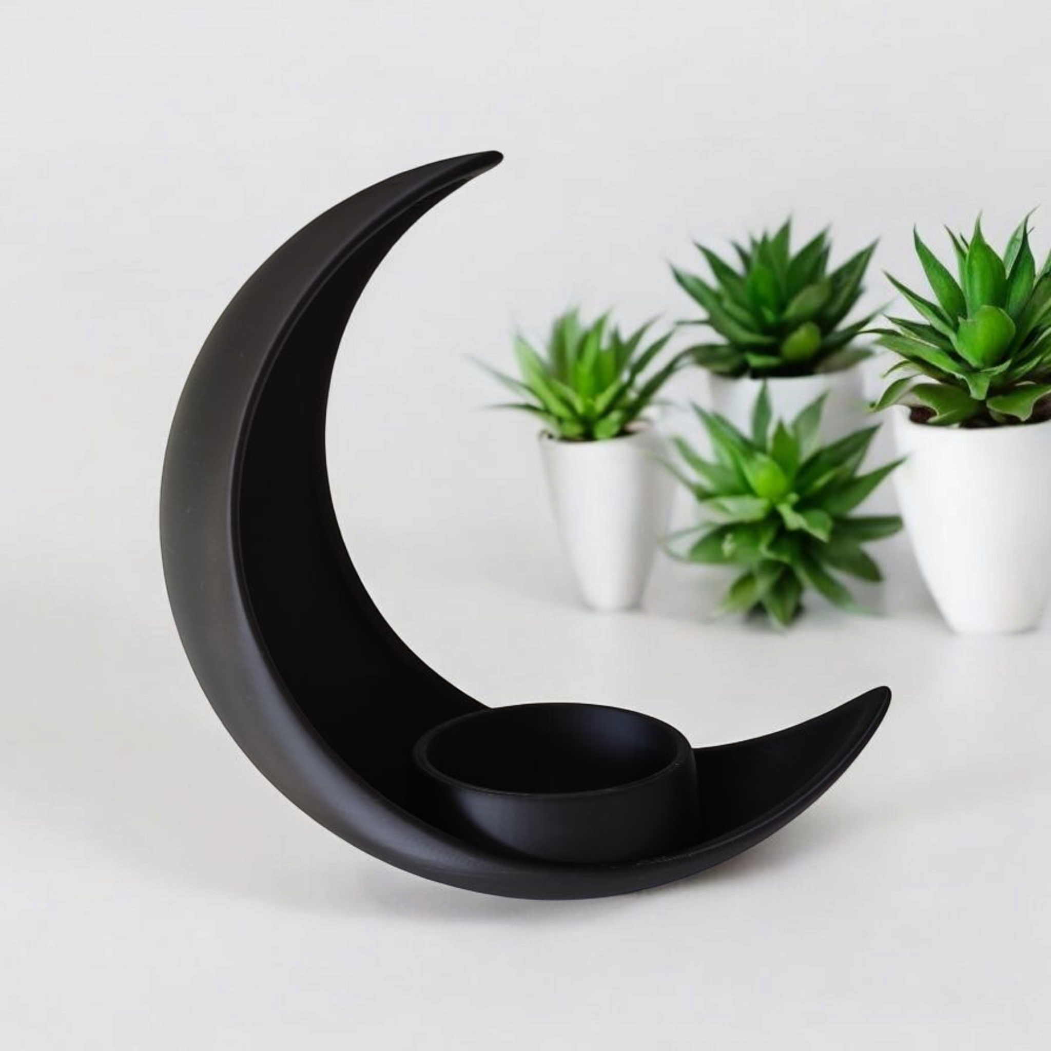 Larger quarter moon planter - Image 4